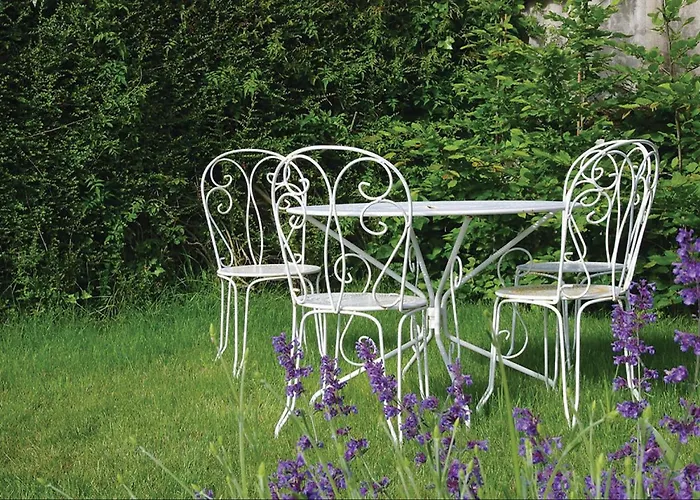 Lovely In St Sur Gironde Saint-Romain-sur-Gironde